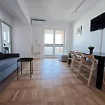 Labo - Ksawerow By Tvp Apartmán